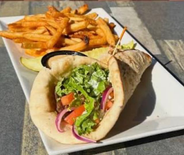 Mix of Chicken/Beef/Lamb Gyro Meal.